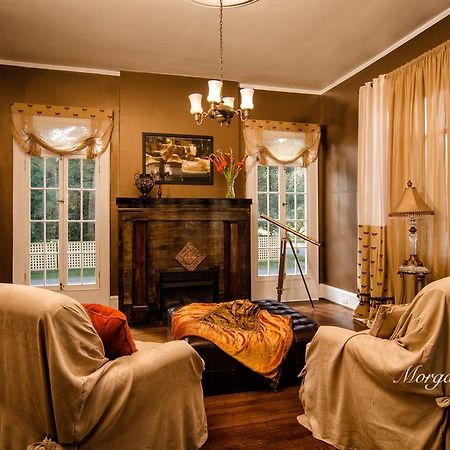 Morgan And Wells Bed And Breakfast Шелби Екстериор снимка
