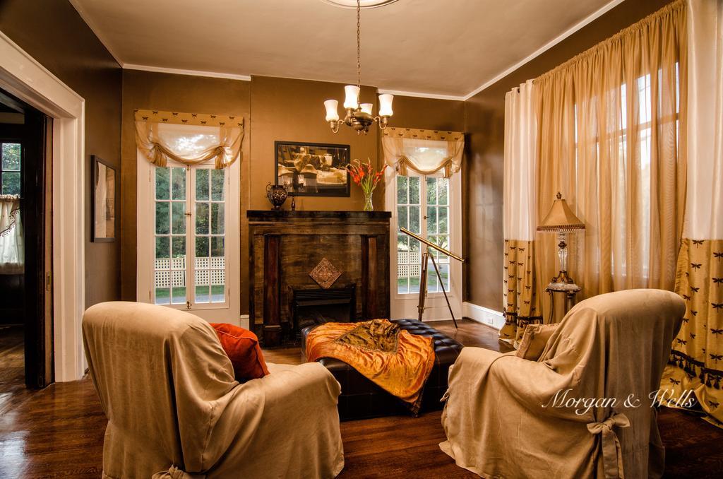 Morgan And Wells Bed And Breakfast Шелби Екстериор снимка