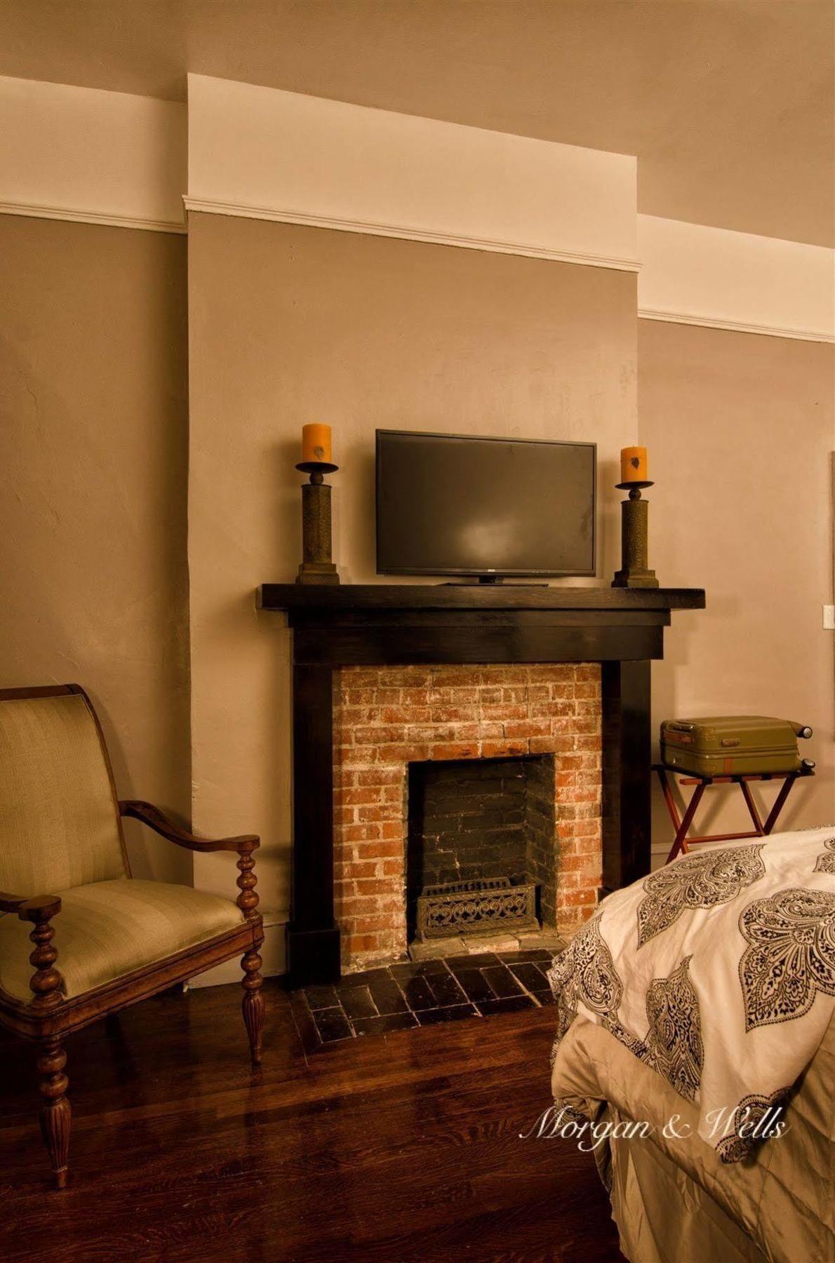 Morgan And Wells Bed And Breakfast Шелби Екстериор снимка